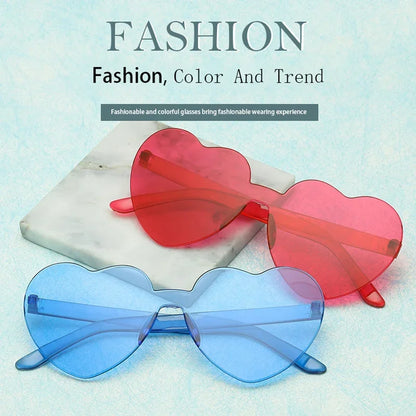 Red Heart Sunglasses – Designer Retro Cat Eye Y2K Shades – Elegant Men's Accessory | Accessorio Uomo Elegante