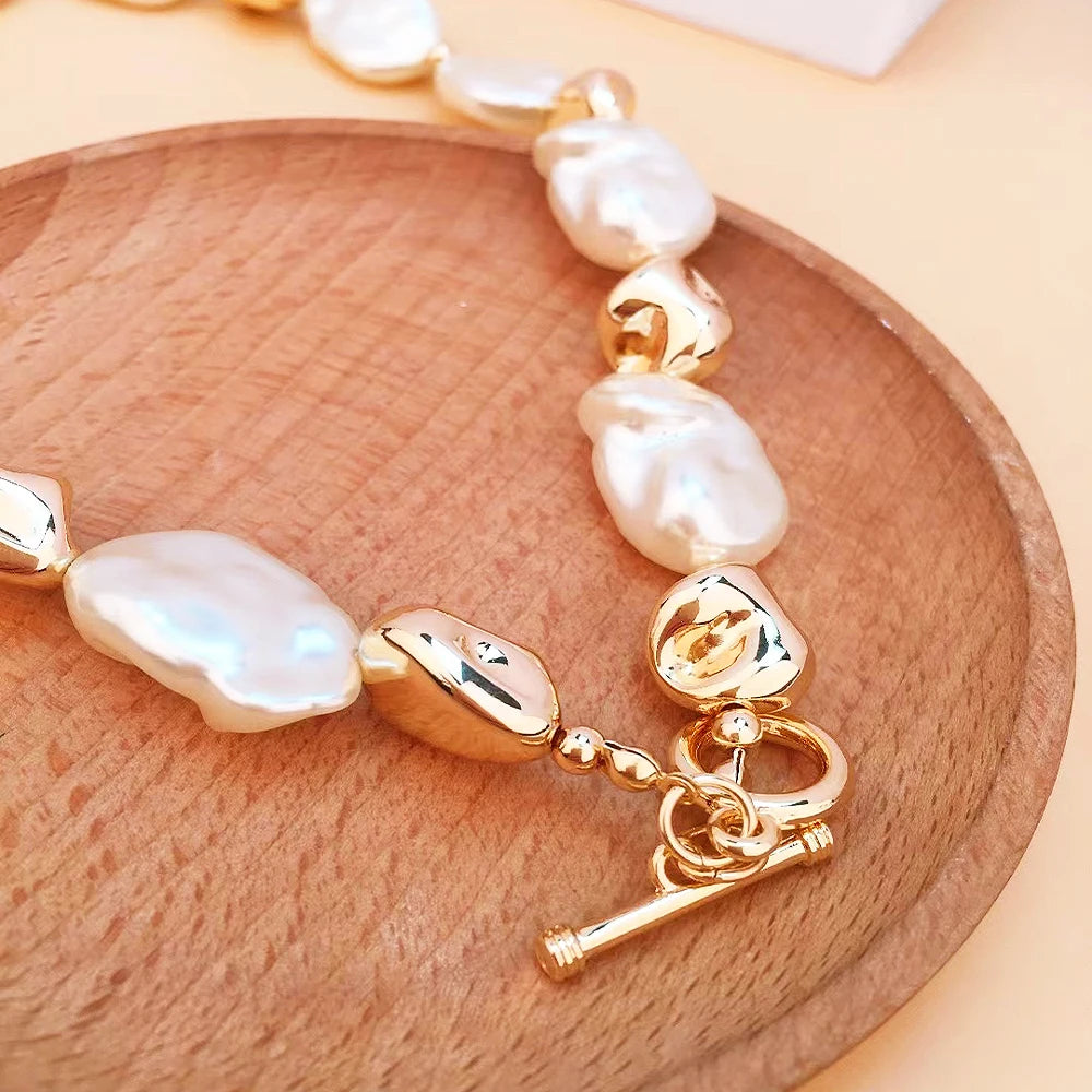 Palace Style Pearl Necklace – Elegant and Noble Jewelry for Women – Elegant Men's Accessory | Accessorio Uomo Elegante