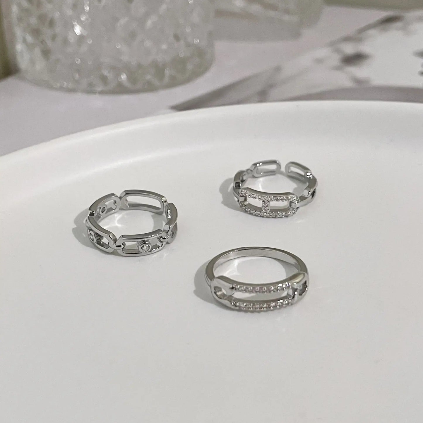 DRAVEN — 18K Gold Geometric Zircon Ring