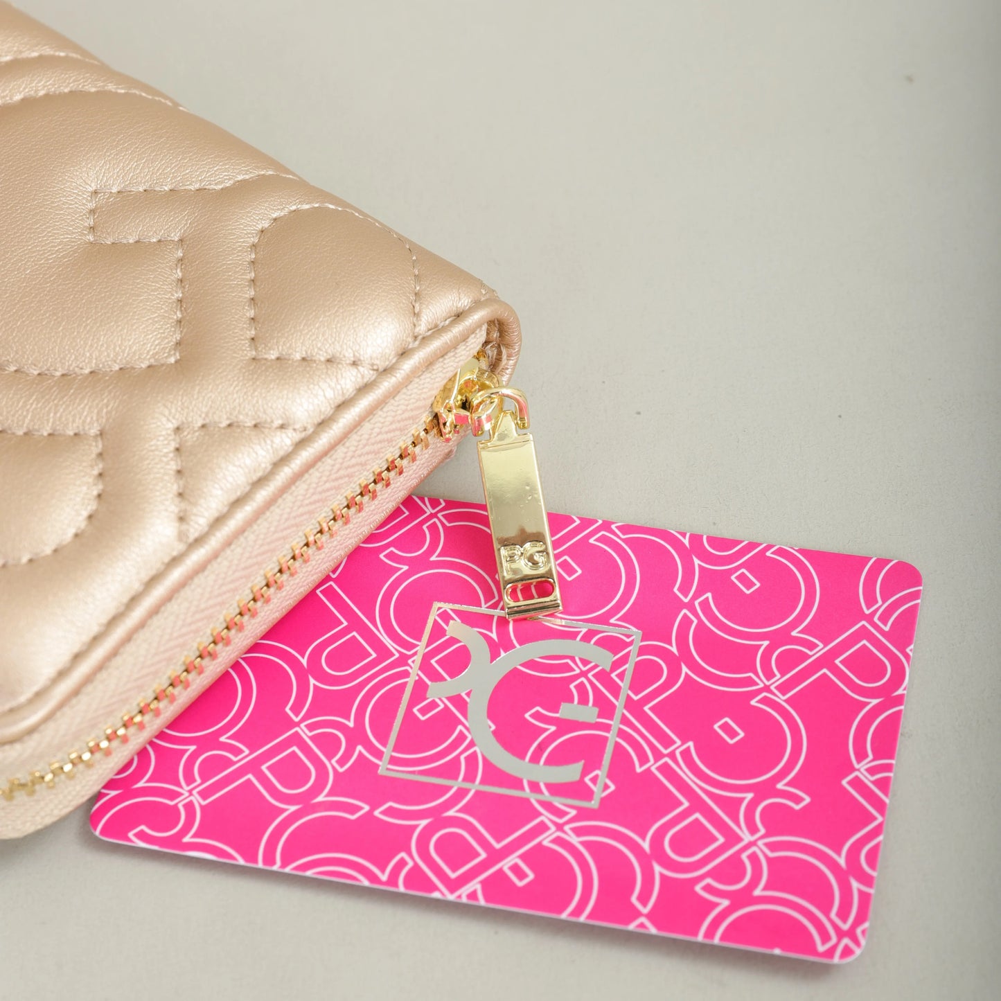 DRAVEN — Retro Leather Wallet Unisex 2025 Letter Print Design