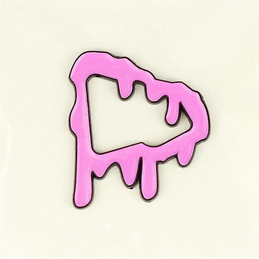 DRAVEN — Virgin Mary Metal Pin – Retro Baseball Cap Brooch