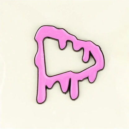 Virgin Mary Metal Pin – Retro Baseball Cap Brooch