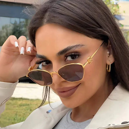 Metal Cat-Eye Sunglasses – Trendy Street Style – Elegant Men's Accessory | Accessorio Uomo Elegante