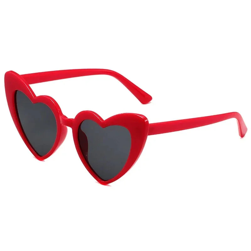 DRAVEN — Retro Heart Sunglasses – Oversized Love Frame UV400 Eyewear