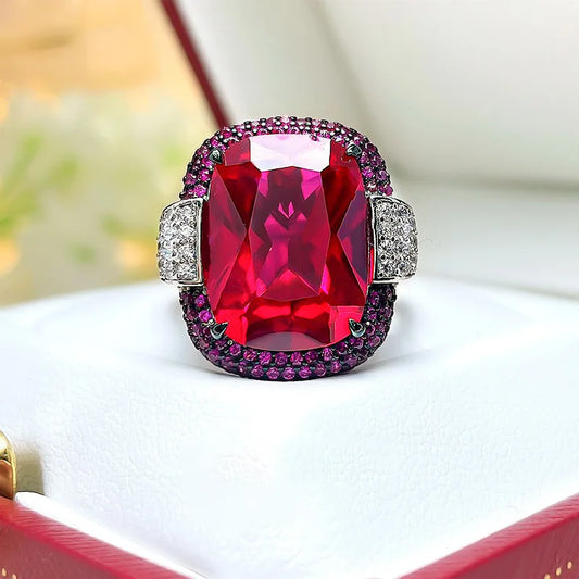 DRAVEN — Black Gold Ruby Square Ring
