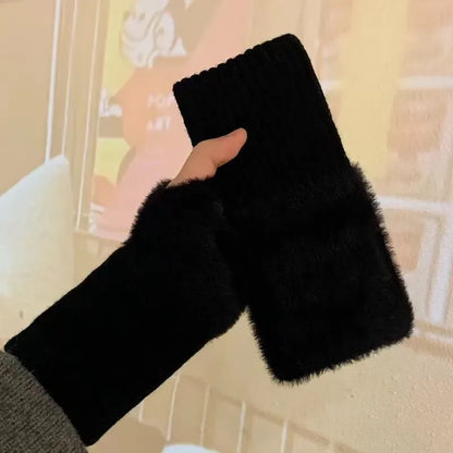 Plush Knitted Fingerless Gloves – Women’s Soft Winter Style – Elegant Men's Accessory | Accessorio Uomo Elegante