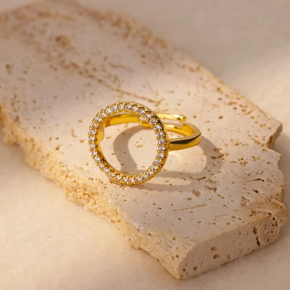 Gold Geometric Zircon Crystal Ring – Elegant Men's Accessory | Accessorio Uomo Elegante