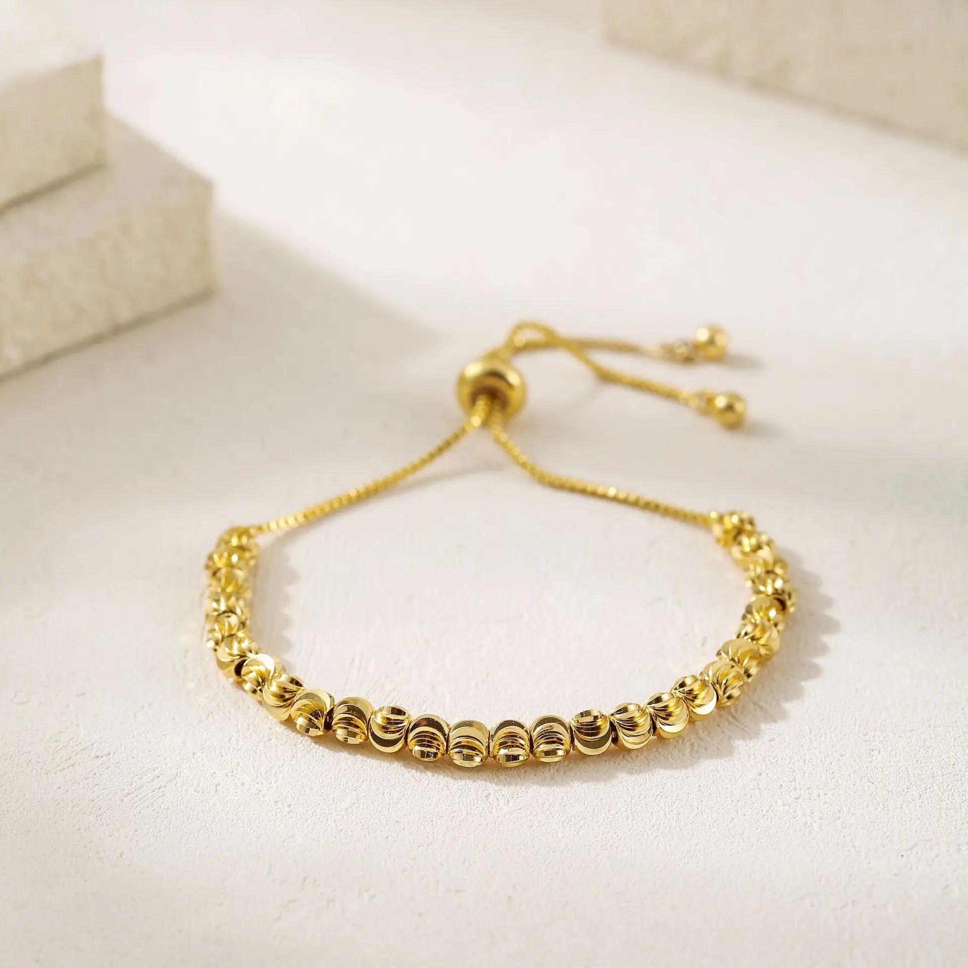 Gold Stainless Steel Bangle – Elegant Men's Accessory | Accessorio Uomo Elegante