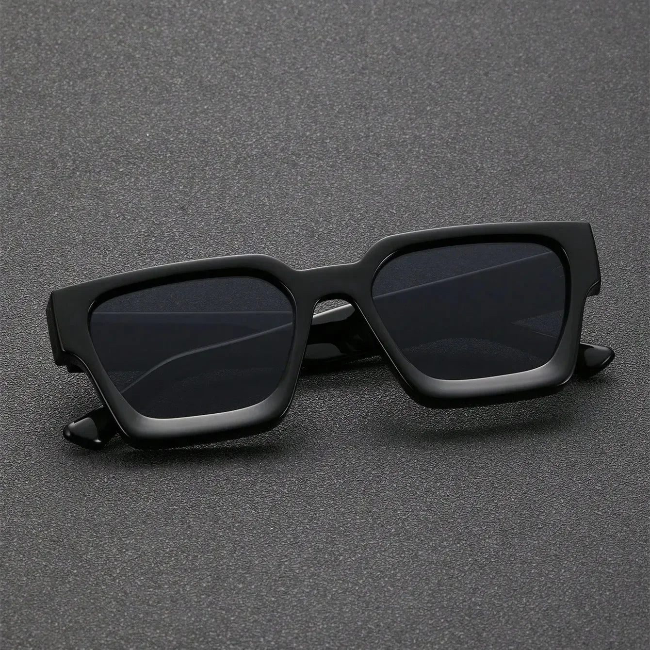 DRAVEN — Millionaire Square Sunglasses – Retro Black Luxury 2025