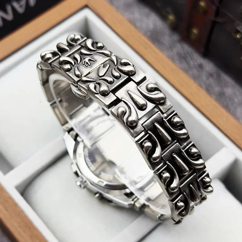 DRAVEN — Neo Era – Men’s Y2K Retro Watch with Alabaster Claw Design