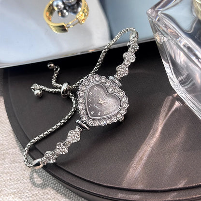 Blooming Heart – Women’s Diamond Flower Watch with Ribbon Strap – Elegant Men's Accessory | Accessorio Uomo Elegante