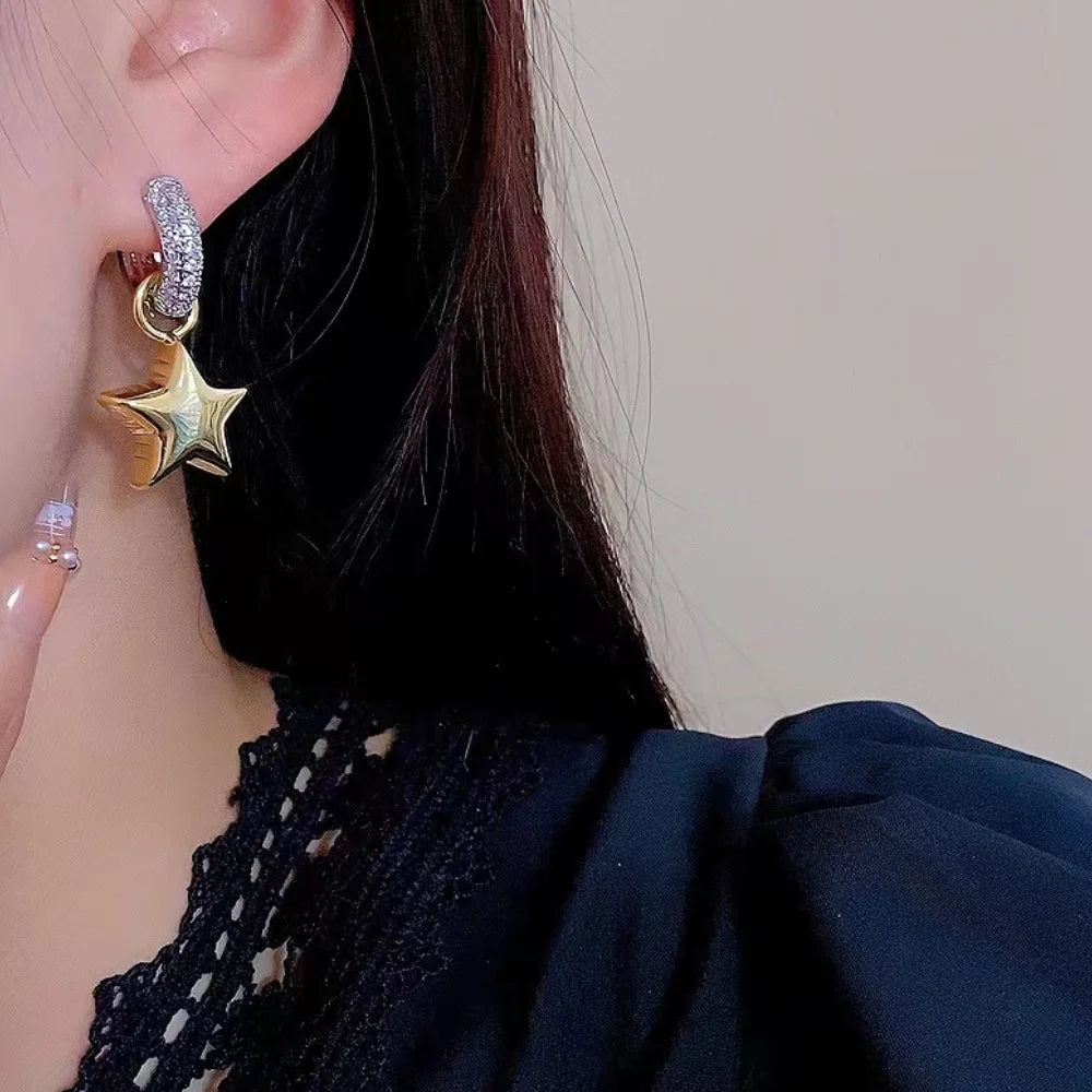 Asymmetric Star & Love Earrings – Elegant Men's Accessory | Accessorio Uomo Elegante