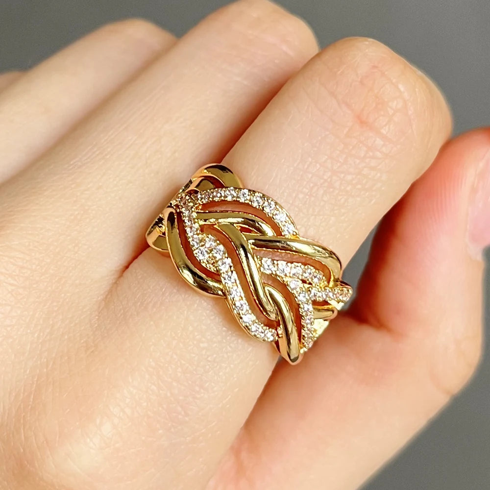 DRAVEN — Gold Twist CZ Luxury Ring