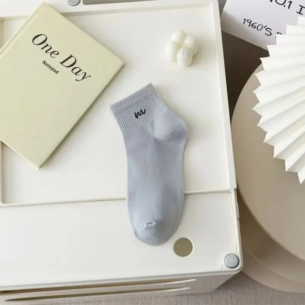 DRAVEN — 5 Pairs Letter Print Short Socks – Soft & Breathable