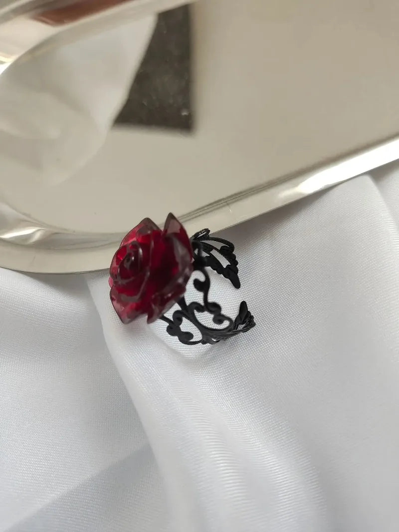 DRAVEN — Gothic Red Rose Adjustable Ring