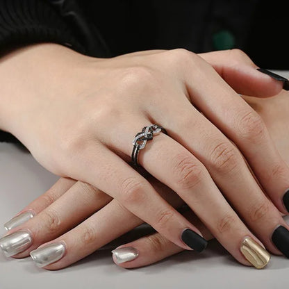 Black Rose Gold Magnetic Heart Ring – Elegant Men's Accessory | Accessorio Uomo Elegante