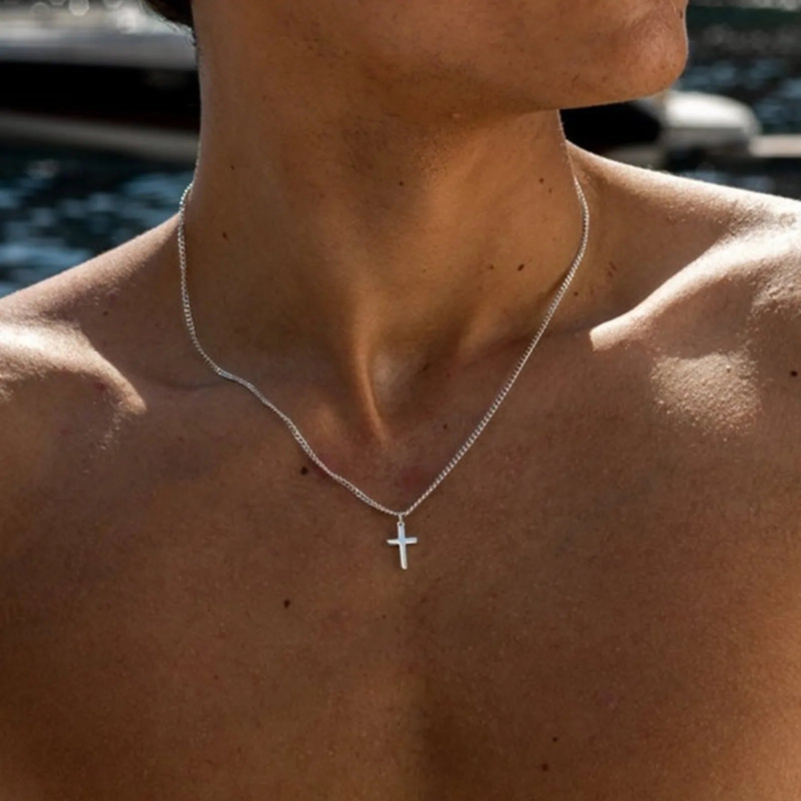Minimalist Cross Pendant Necklace – Trendy Stainless Steel Jewelry for Men – Elegant Men's Accessory | Accessorio Uomo Elegante