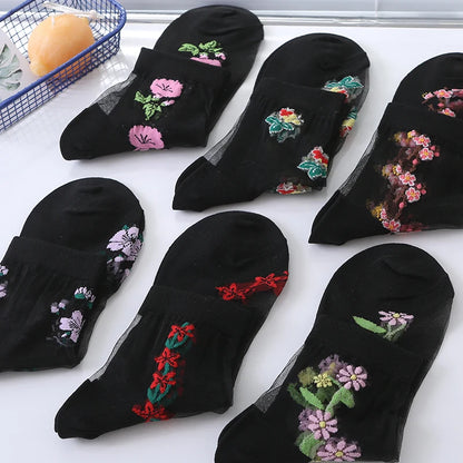 Floral Lace Socks – 6 Pairs Women’s Luxurious Mid Tube Style