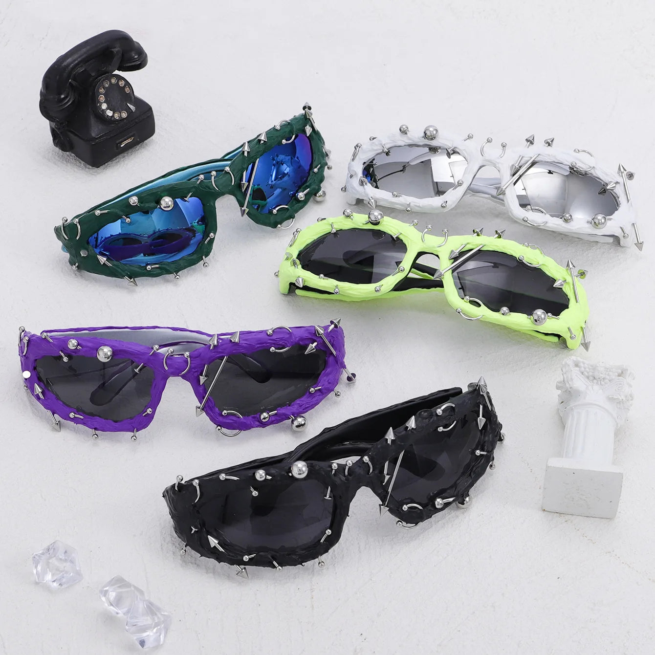 DRAVEN — Twisted Frame Sunglasses – Handmade Y2K Retro Shades