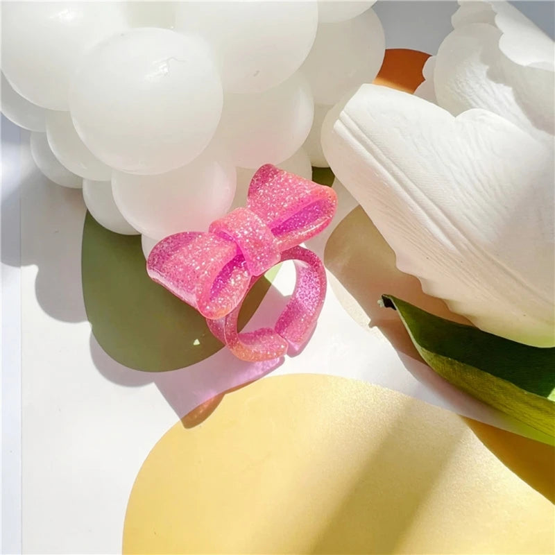 Colorful Bowknot Resin Ring – Elegant Men's Accessory | Accessorio Uomo Elegante