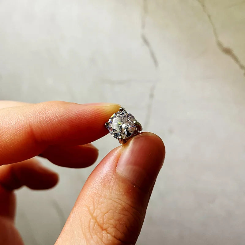 DRAVEN — Glass Crystal Magnetic Stud Earrings