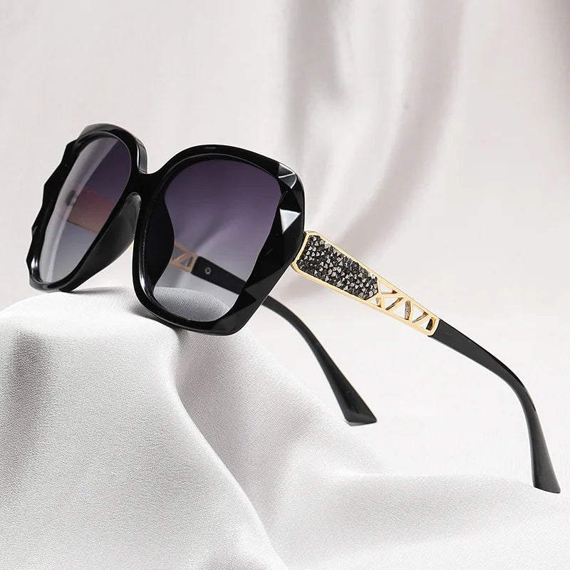 DRAVEN — Diamond-Embellished Sunglasses – Elegant Summer Design