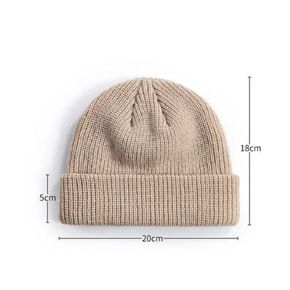 Classic Wool Beanie – Minimal Warm Knit Hat – Elegant Men's Accessory | Accessorio Uomo Elegante