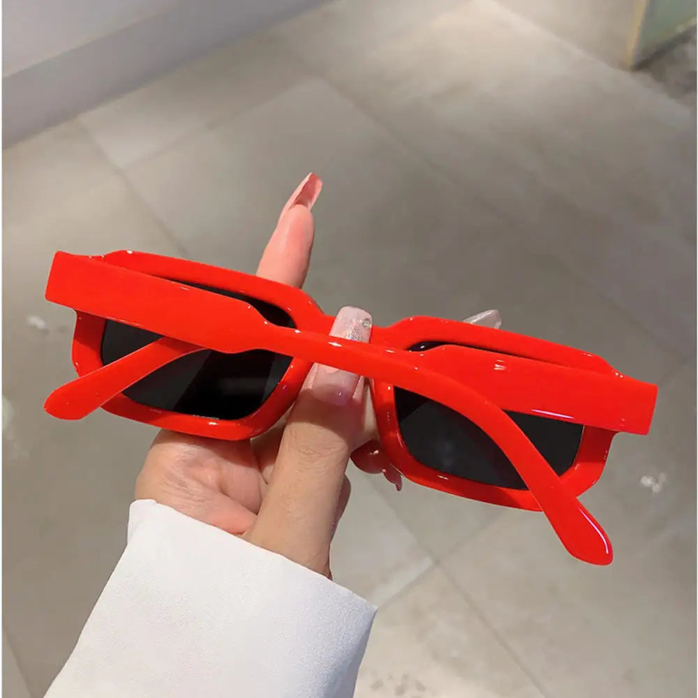 DRAVEN — Classic Rectangle Sunglasses – Vintage Retro UV400 Eyewear