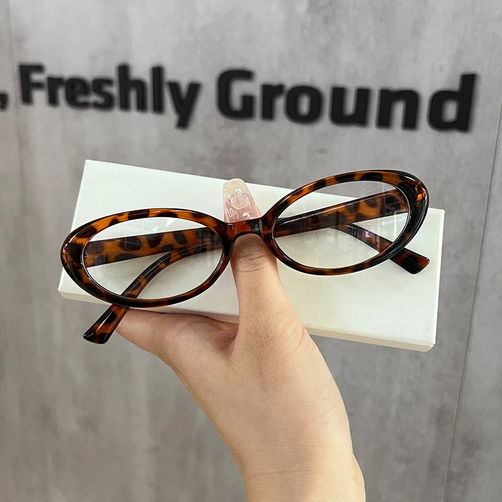 DRAVEN — Small Oval Leopard Sunglasses – Vintage Y2K Chic