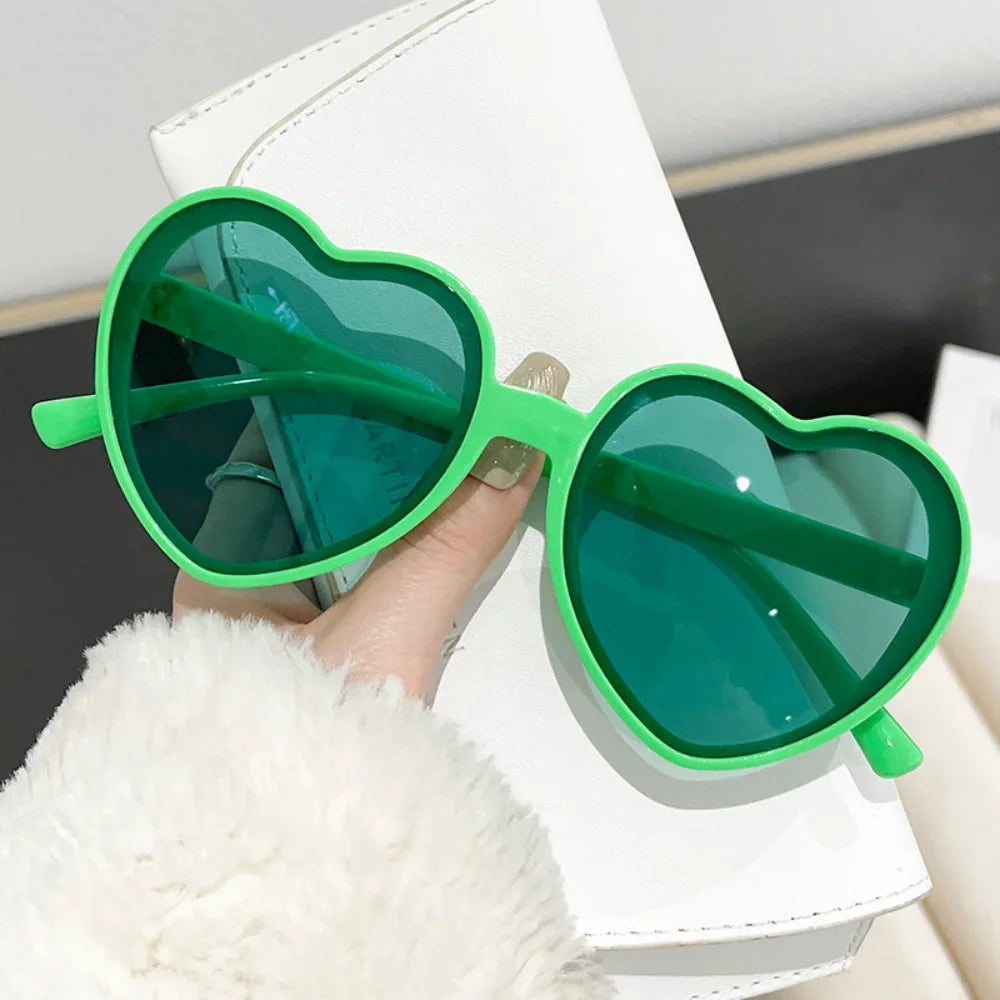 DRAVEN — Heart Cat Eye Sunglasses – Retro Love Frame UV400 Eyewear
