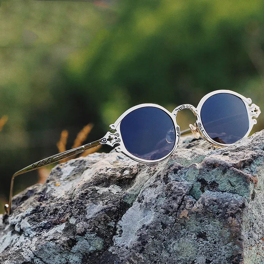 Gold Metal Sunglasses – Oval Gothic Vintage Design – Elegant Men's Accessory | Accessorio Uomo Elegante
