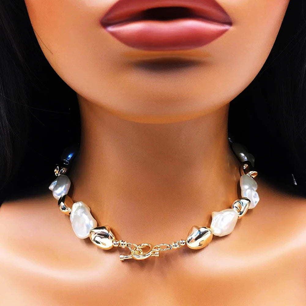 Palace Style Pearl Necklace – Elegant and Noble Jewelry for Women – Elegant Men's Accessory | Accessorio Uomo Elegante