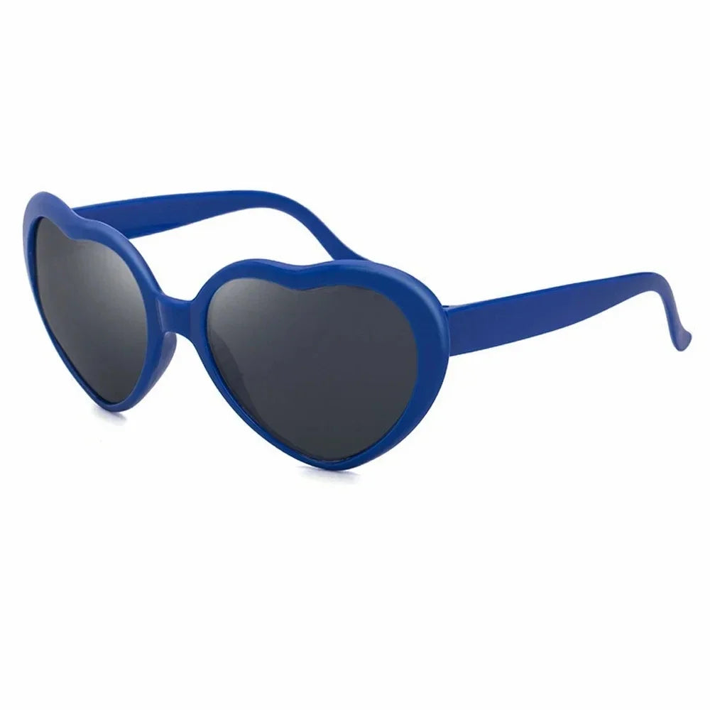 DRAVEN — Light-Reactive Heart Sunglasses – Color-Changing Love Shades