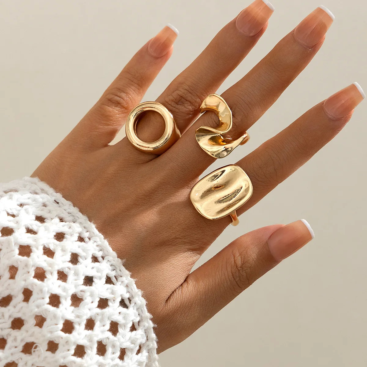 DRAVEN — Red Geometric Resin Ring Set