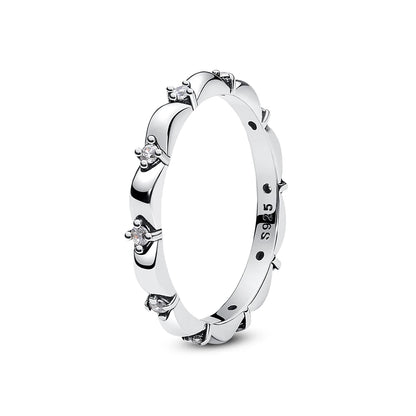 Rose Gold Crown Heart Ring – Elegant Men's Accessory | Accessorio Uomo Elegante