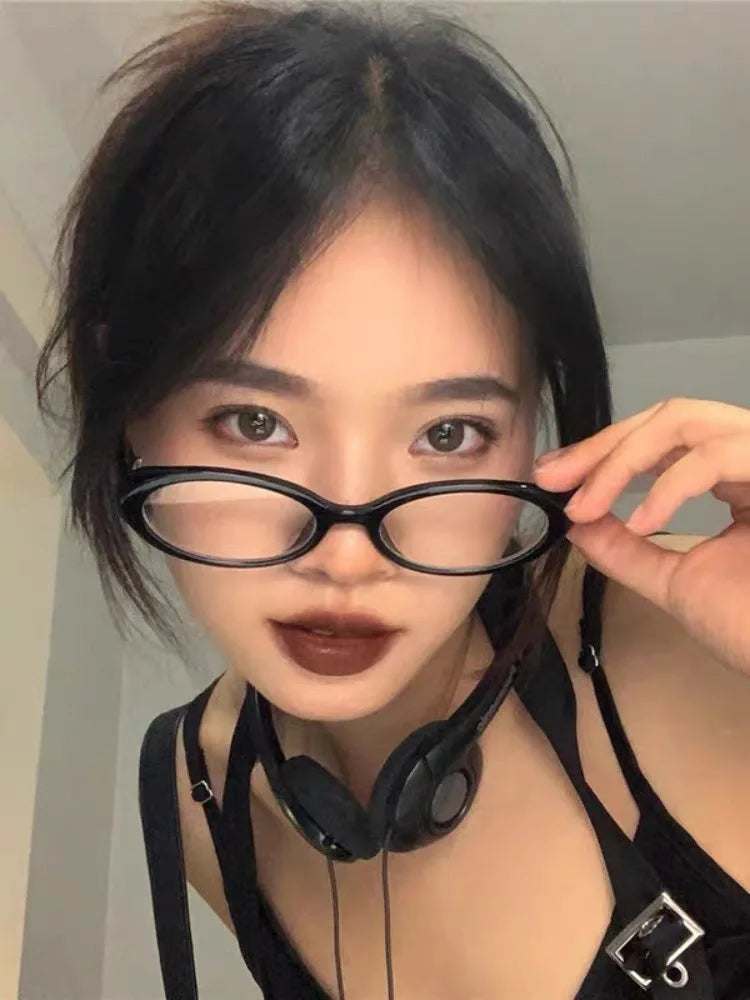 DRAVEN — Small Oval Leopard Sunglasses – Vintage Y2K Chic