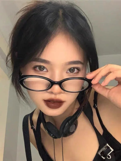 Small Oval Leopard Sunglasses – Vintage Y2K Chic – Elegant Men's Accessory | Accessorio Uomo Elegante