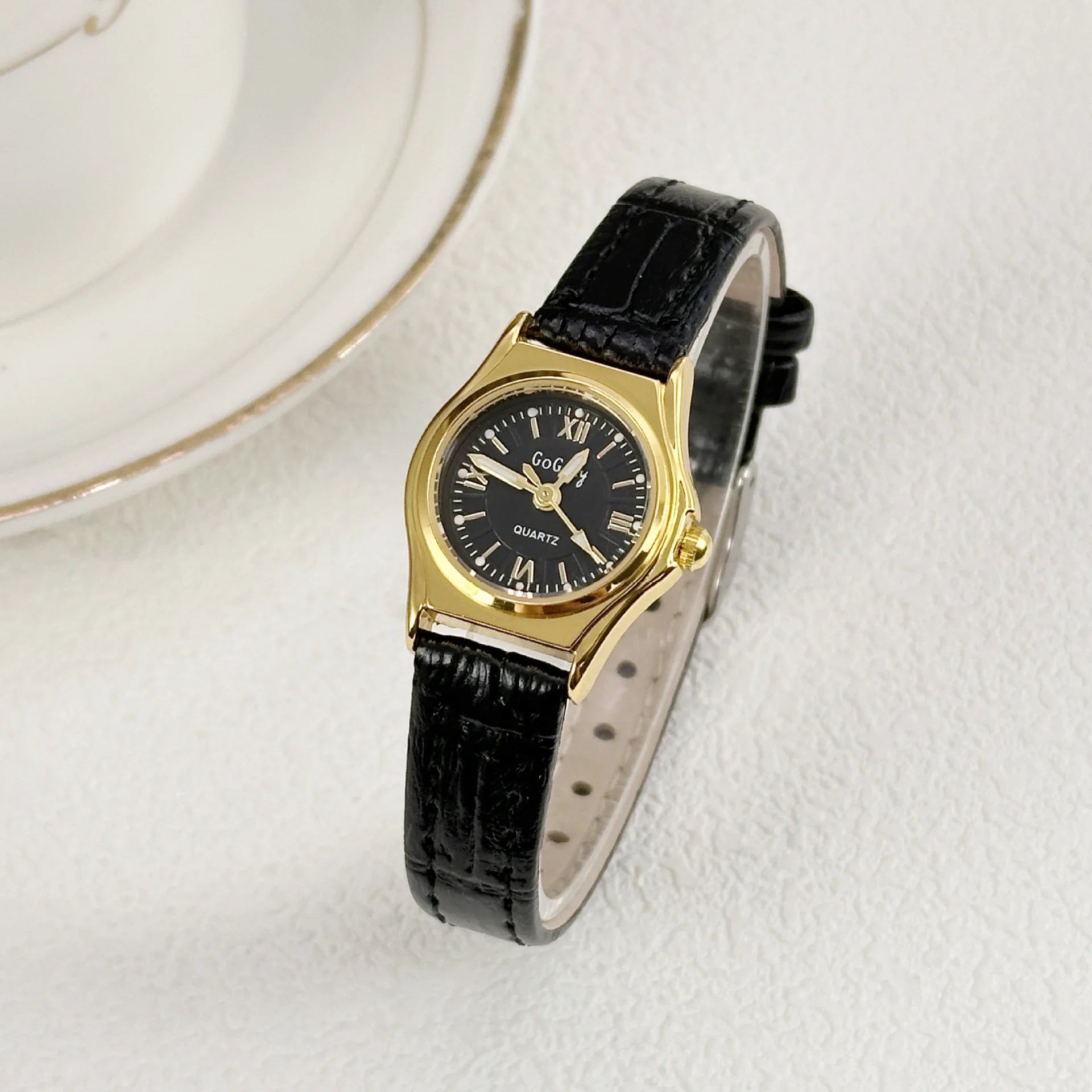 Grace in Motion – Women’s Leather Quartz Watch with Stainless Steel Details – Elegant Men's Accessory | Accessorio Uomo Elegante