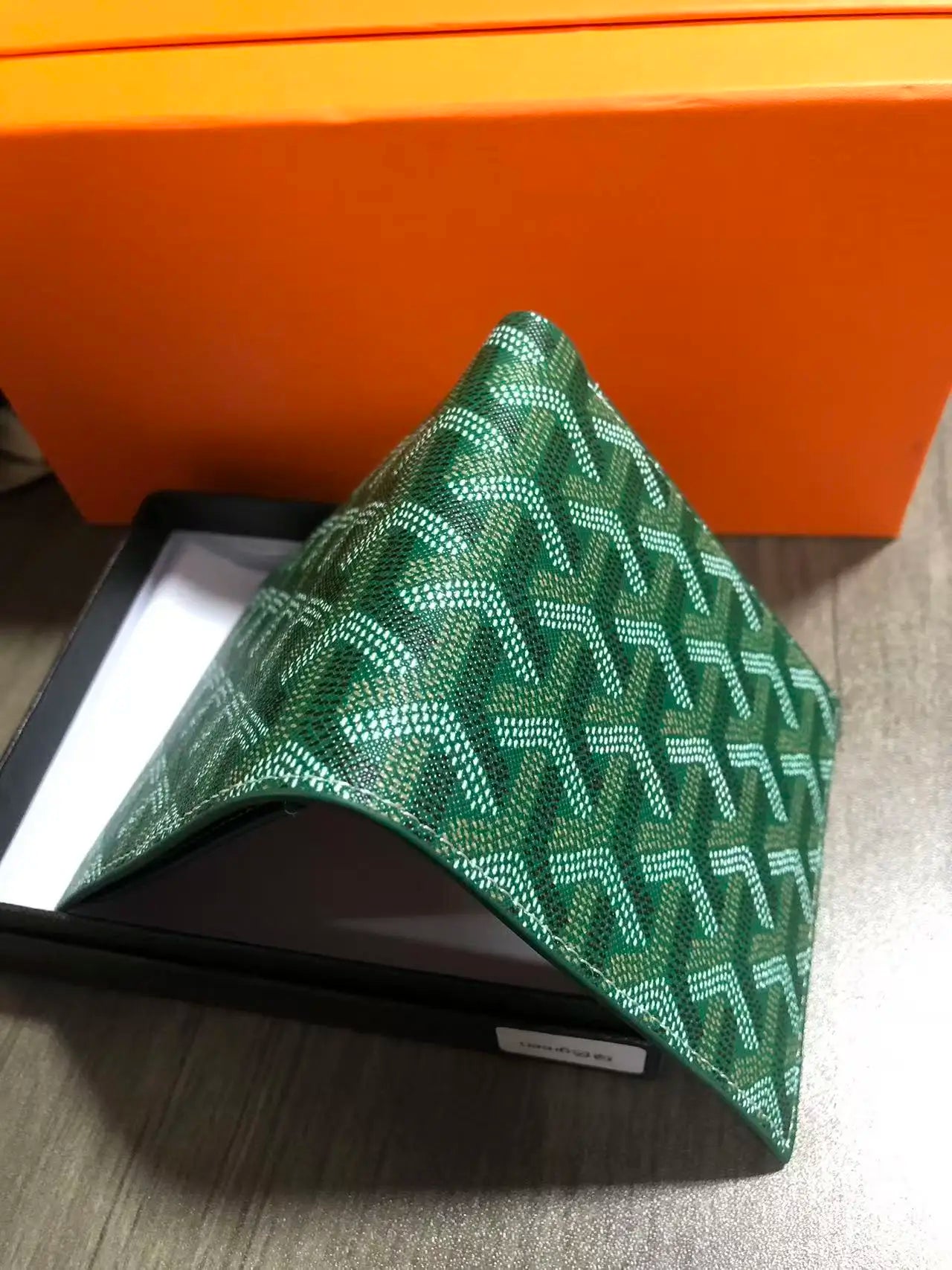 DRAVEN — Luxury Embroidered Leather Wallet 2025 Short Slim Design