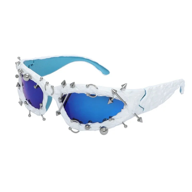 DRAVEN — Twisted Frame Sunglasses – Handmade Y2K Retro Shades