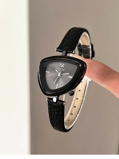 Men’s Triangular Luxury Watch – Bold Stainless Steel Design – Elegant Men's Accessory | Accessorio Uomo Elegante