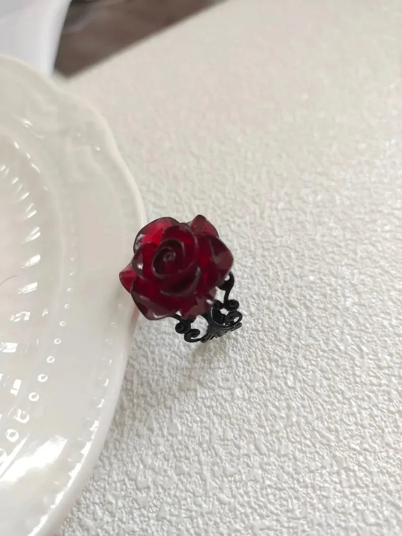 Gothic Red Rose Adjustable Ring – Elegant Men's Accessory | Accessorio Uomo Elegante