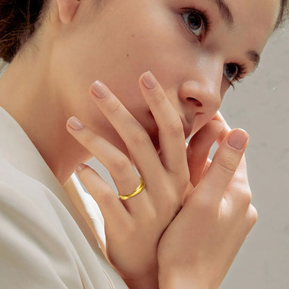 Interlocked Gold Rolling Ring – Elegant Men's Accessory | Accessorio Uomo Elegante