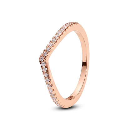 Rose Gold Crown Heart Ring – Elegant Men's Accessory | Accessorio Uomo Elegante