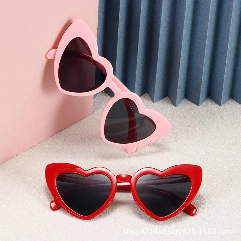 DRAVEN — Retro Heart Sunglasses – Oversized Love Frame UV400 Eyewear