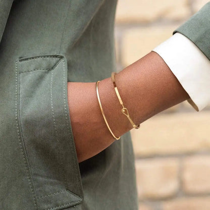 Minimalist Thin Cuff Bracelet – Elegant Men's Accessory | Accessorio Uomo Elegante