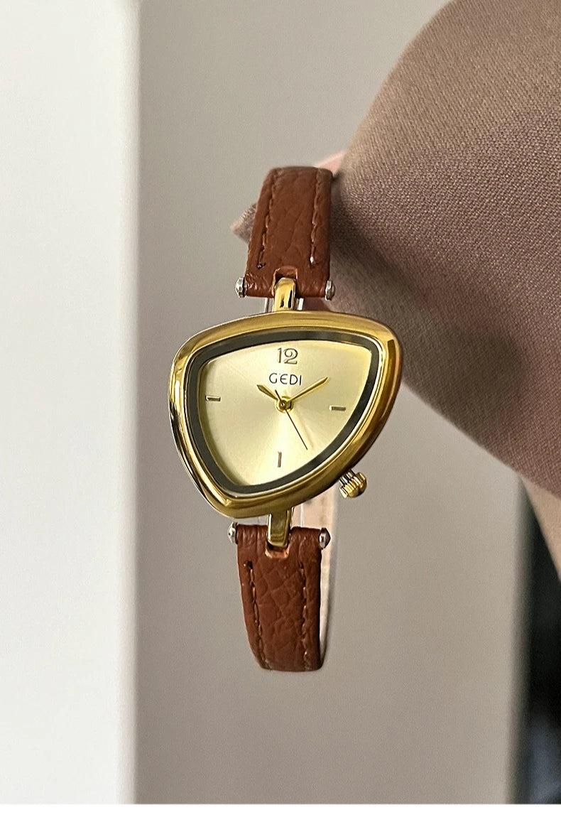 Men’s Triangular Luxury Watch – Bold Stainless Steel Design – Elegant Men's Accessory | Accessorio Uomo Elegante