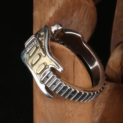 Retro Electric Guitar Punk Ring – Elegant Men's Accessory | Accessorio Uomo Elegante