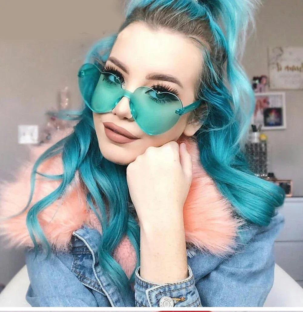 DRAVEN — Red Heart Sunglasses – Designer Retro Cat Eye Y2K Shades