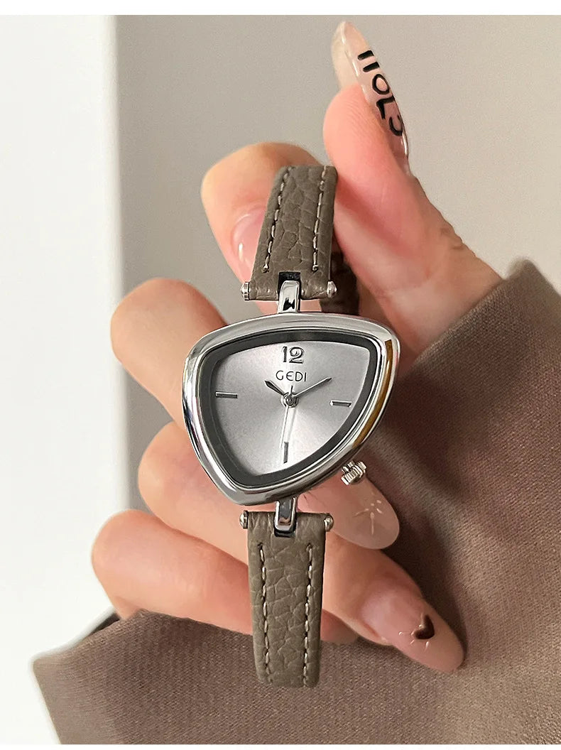 Men’s Triangular Luxury Watch – Bold Stainless Steel Design – Elegant Men's Accessory | Accessorio Uomo Elegante